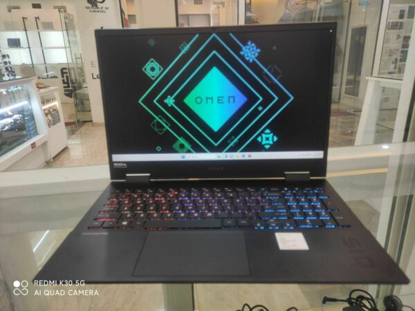 Hp omen 15 - Image 2